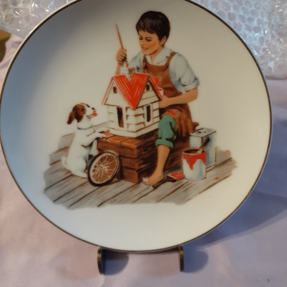 Collector's Plates - Picture 4 of 4